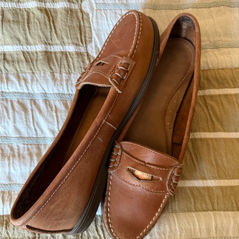 Bass Women's Tan Loafers